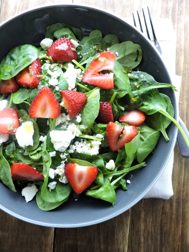 Spinach Salad with Strawberries and Goat Cheese