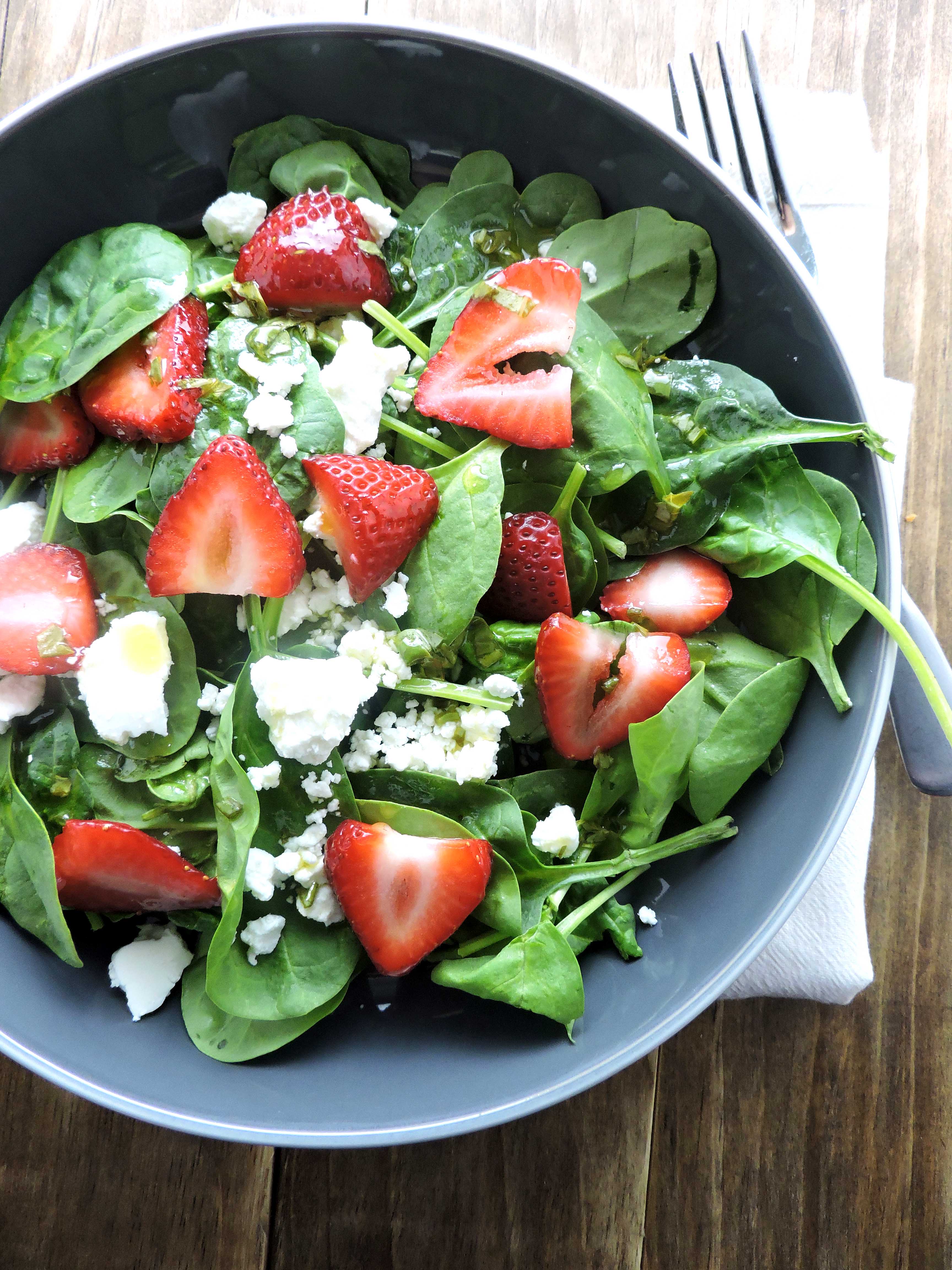 Spinach Salad with Strawberries and Goat Cheese - Fresh Fit Kitchen