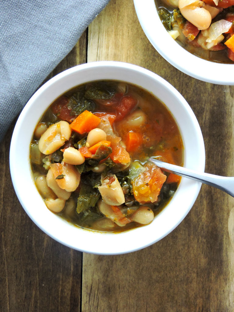 White Bean and Kale Detox Soup