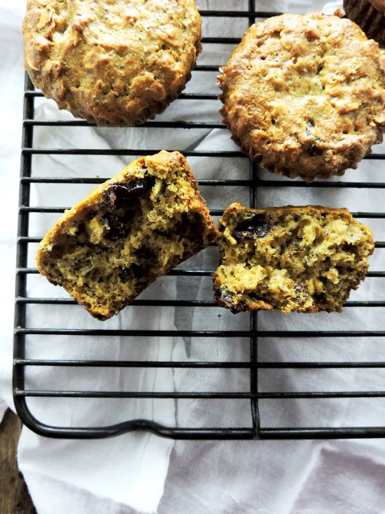 Oatmeal Chia Protein Muffins