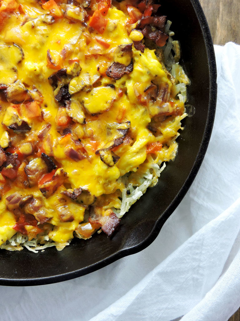 https://www.freshfitkitchen.com/wp-content/uploads/2016/12/Breakfast-Skillet-Burrito-Casserole-8-768x1024.jpg