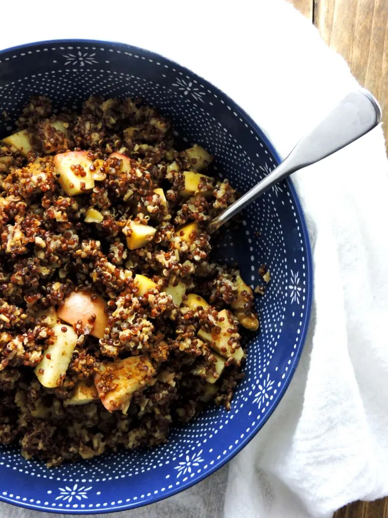 Apple Pie Quinoa Breakfast Bowl