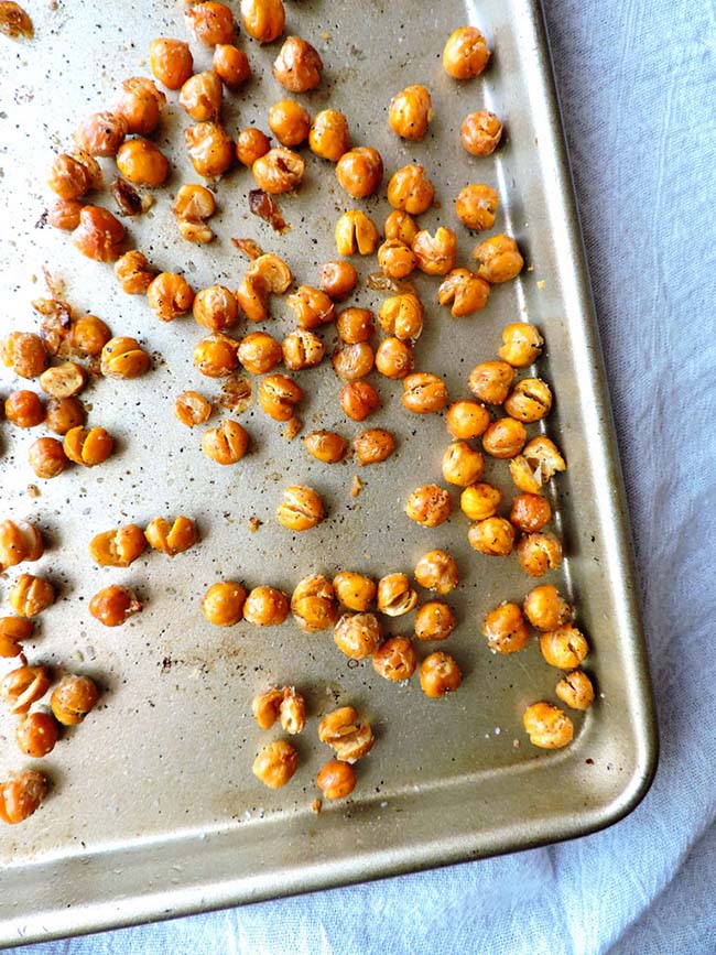 Crispy Salty Chickpeas