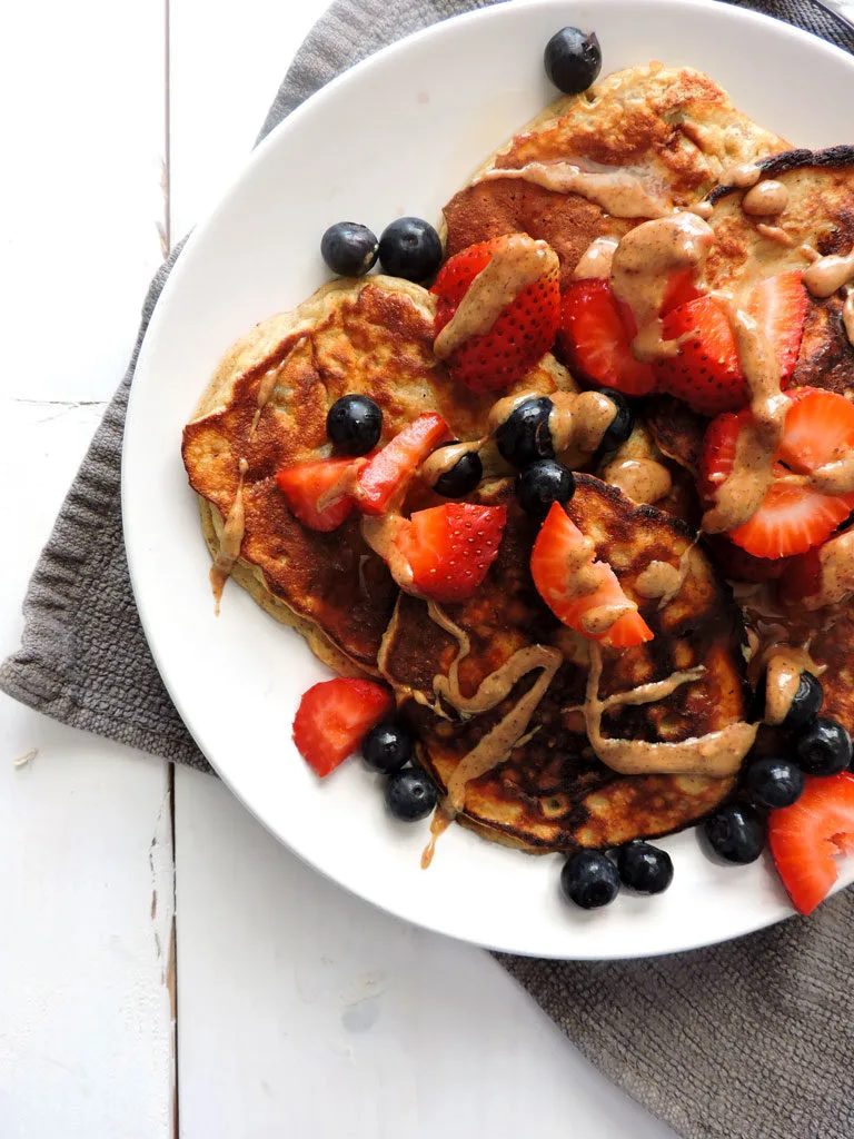 Banana Berry Protein Pancakes