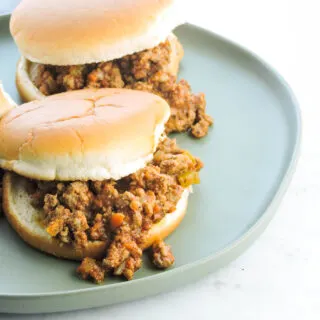 Easy Slow Cooker Turkey Sloppy Joes