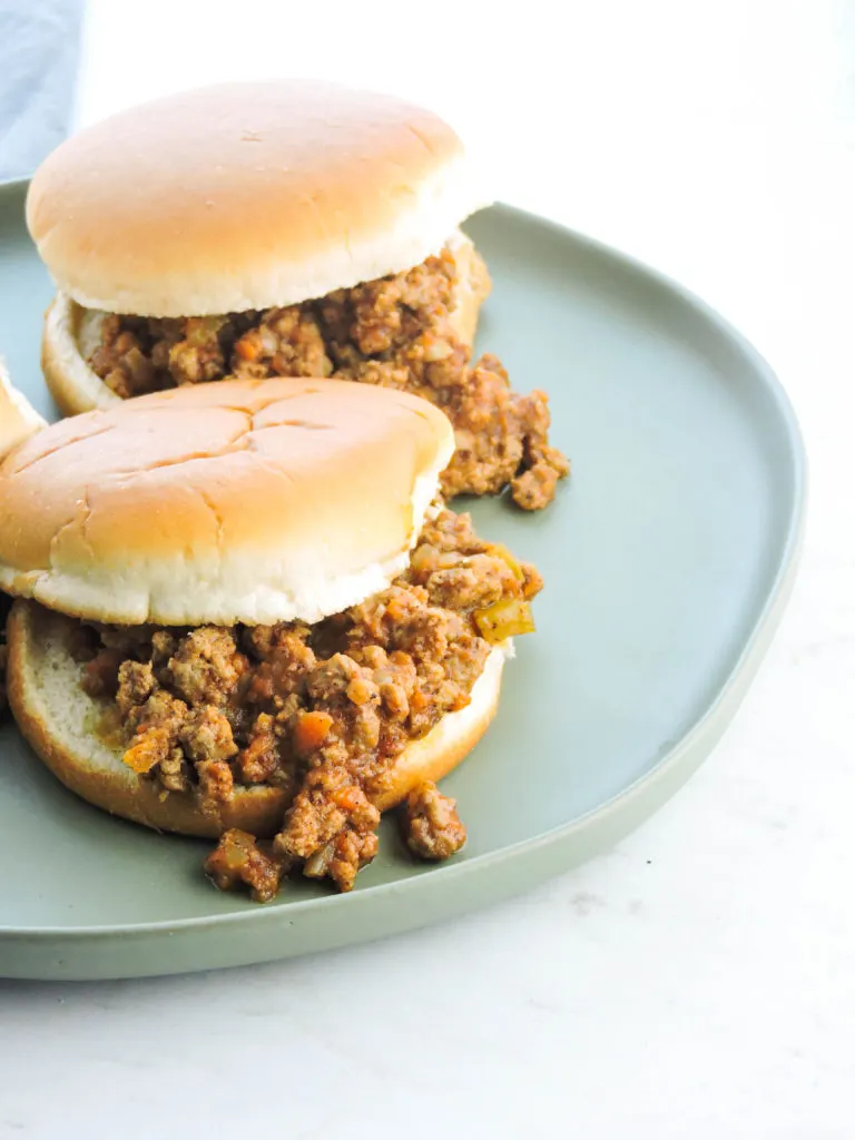 Easy Slow Cooker Turkey Sloppy Joes