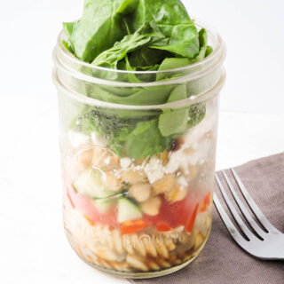 Greek Style Mason Jar Pasta Salads