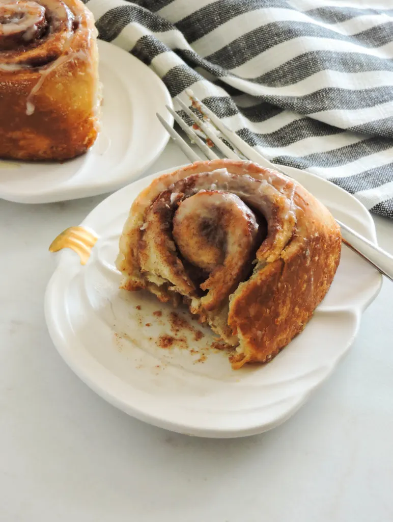 Easy Overnight Cinnamon Rolls