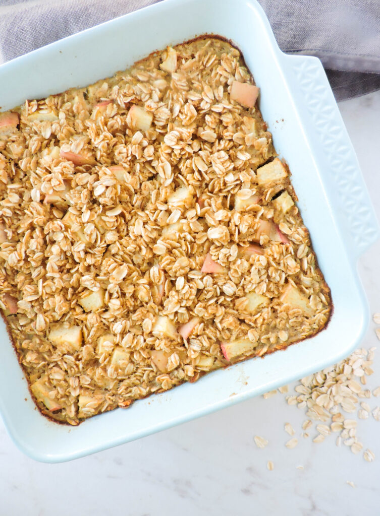 Baked Apple Cinnamon Oatmeal