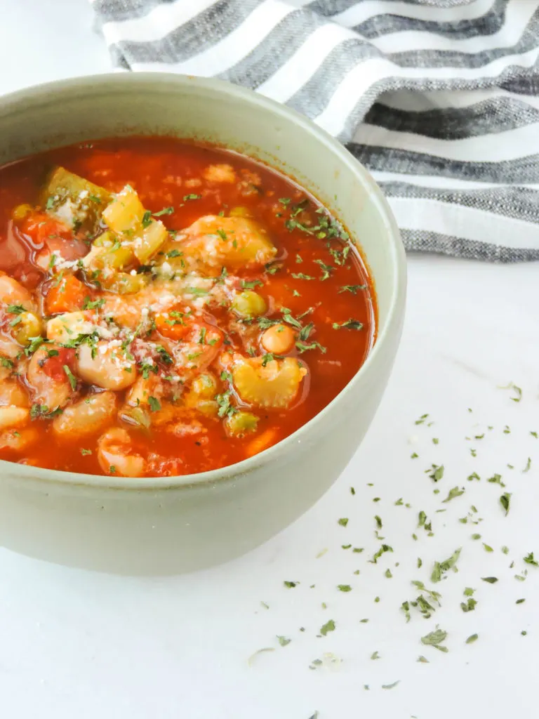 Easy Instant Pot Vegetable Minestrone