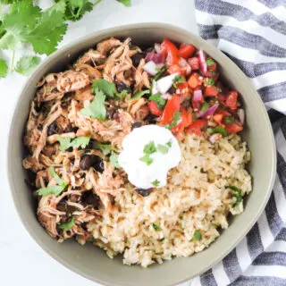 Healthy Slow Cooker Chicken Burrito Bowl