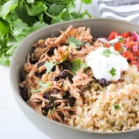 Healthy Slow Cooker Chicken Burrito Bowl