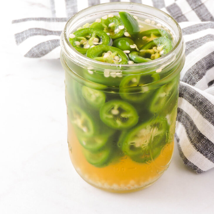 Quick Pickled Jalapeno Peppers