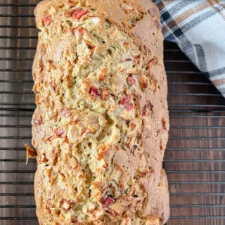 Easy Homemade Apple Cinnamon Bread